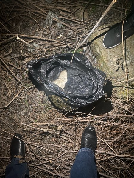 Жители Наримановского района пытались сбыть более 400 граммов мефедрона